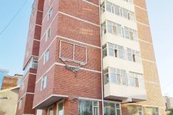 3-bedroom apartment near Ulaanbaatar State Department Store